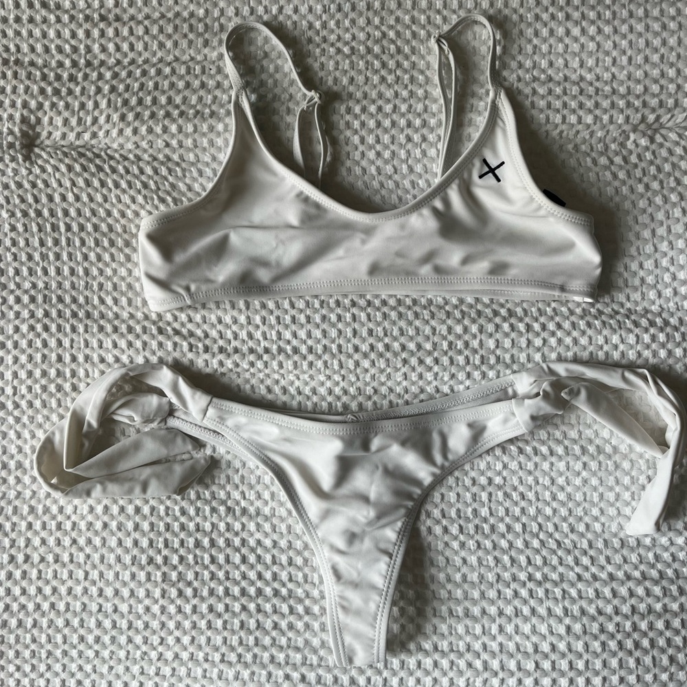 Boutine LA White Bikini Set